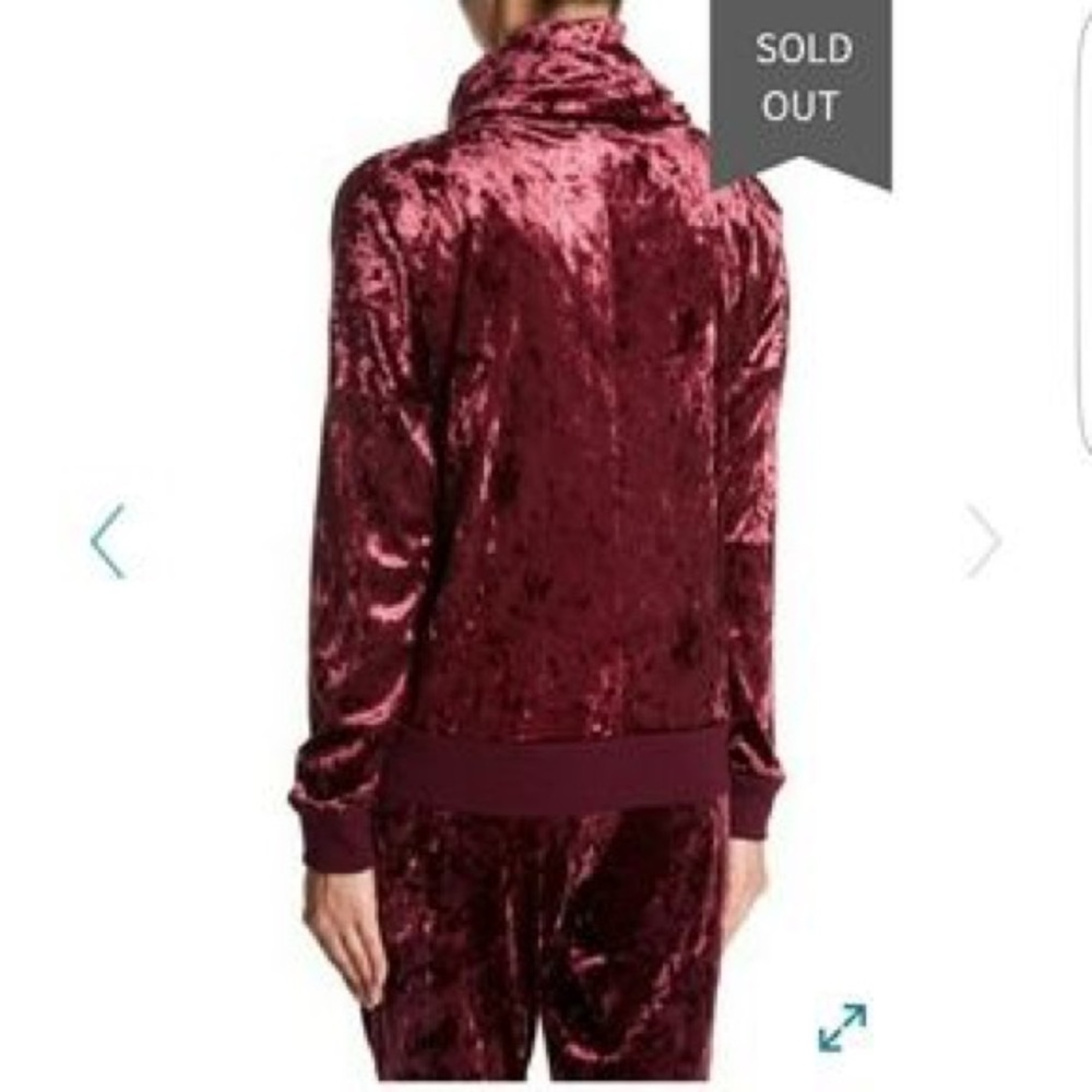 ✨🆕✨ Betsey J velvet funnel neck pullover - Picture 2 of 4